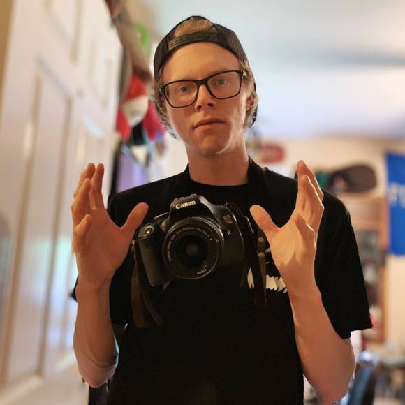 Meet your Posher, Andrew - Picture 1 of 1